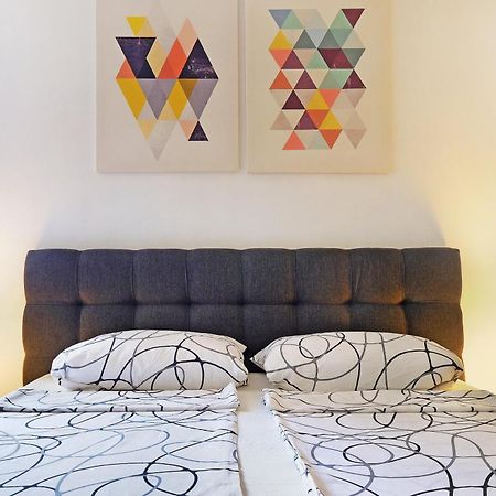 Red Tree Apartment Belgrade Luaran gambar