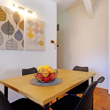 Red Tree Apartment Belgrade Luaran gambar