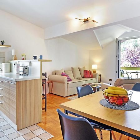 Red Tree Apartment Belgrade Luaran gambar