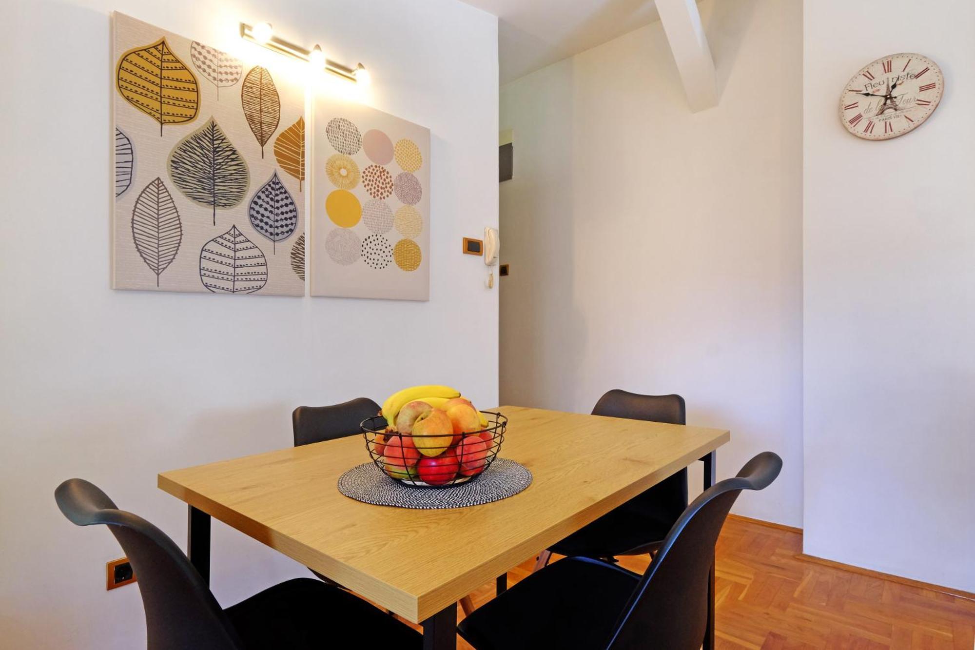 Red Tree Apartment Belgrade Luaran gambar