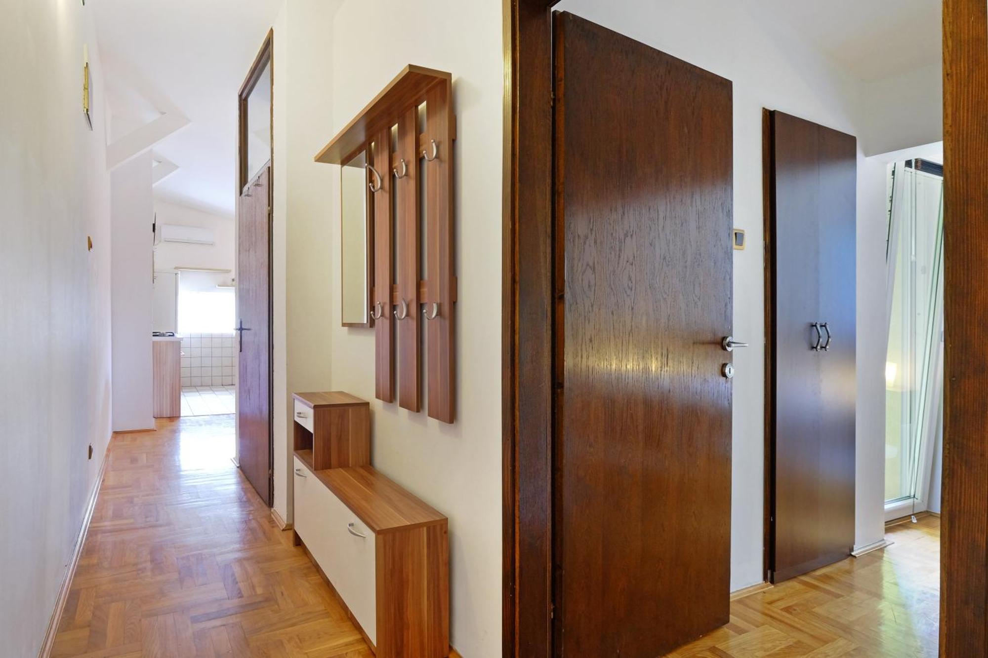 Red Tree Apartment Belgrade Luaran gambar