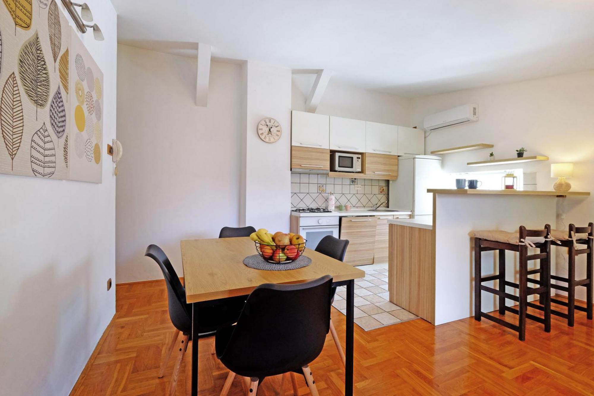 Red Tree Apartment Belgrade Luaran gambar