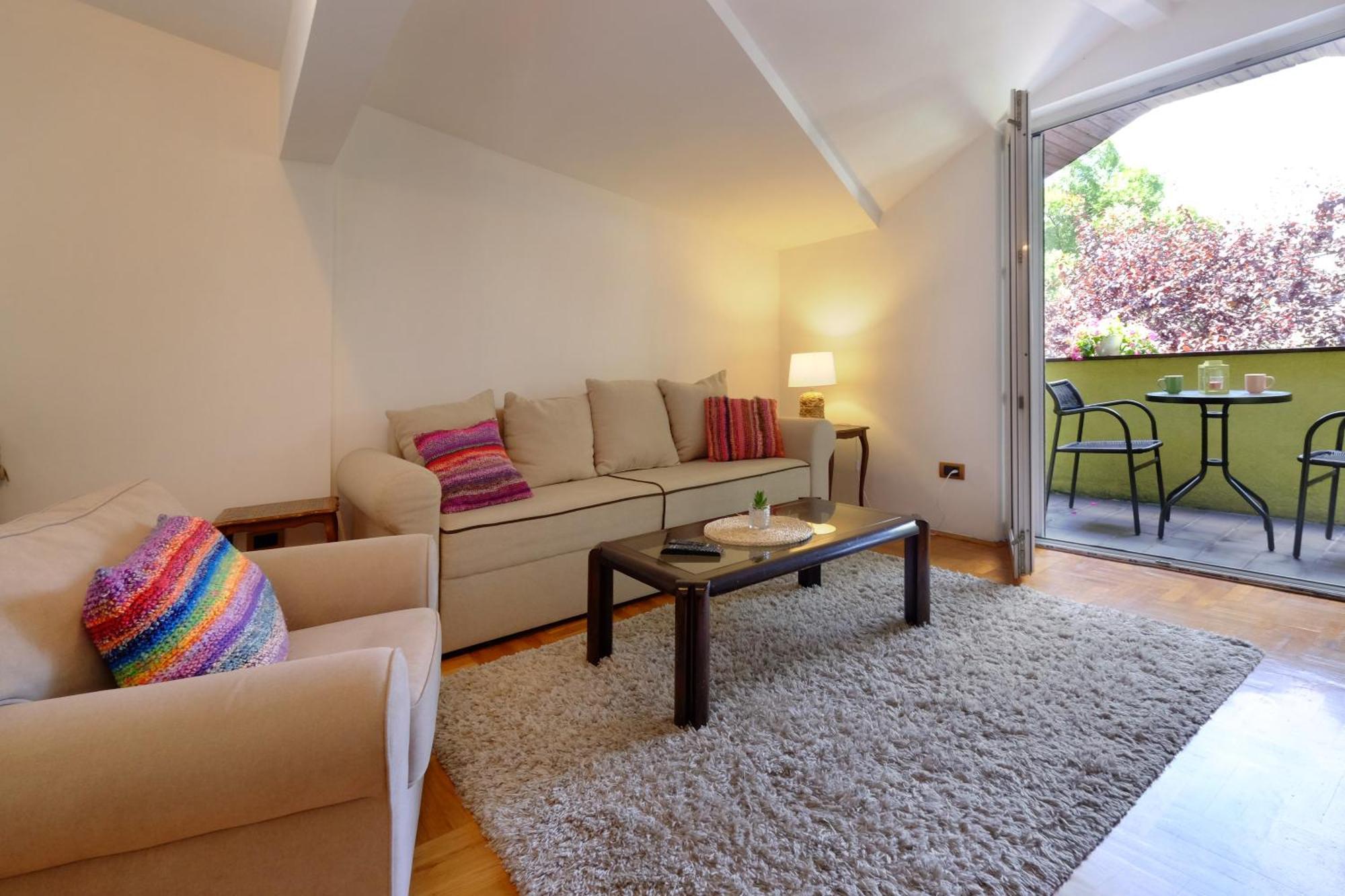 Red Tree Apartment Belgrade Luaran gambar